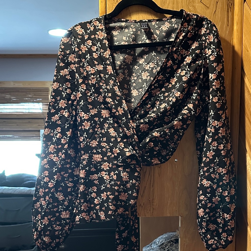 SHEIN Dark Floral Top
